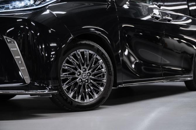 Новый Lexus LM II 2026 года, цена 17 100 000 рублей, минивэн, Автокод Объявления