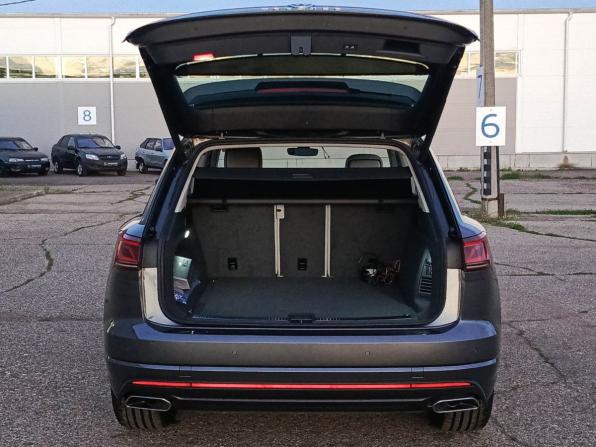 Volkswagen Touareg III Рестайлинг с пробегом 2025 года, цена 13 550 000 рублей, 21 км, внедорожник, Автокод Объявления