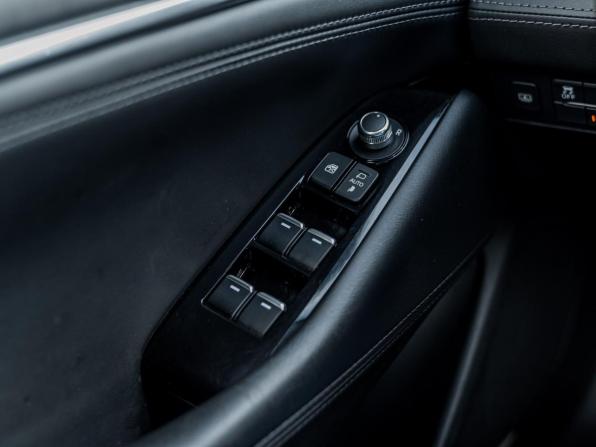 Mazda 6 III (GJ) Рестайлинг 2 с пробегом 2021 года, цена 2 254 000 рублей, 72114 км, универсал, Автокод Объявления