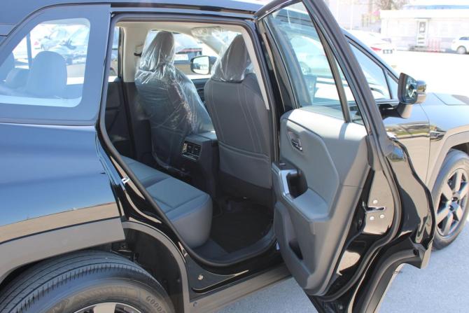 Toyota RAV4 VI (XA60) с пробегом 2025 года, цена 4 569 000 рублей, 13 км, внедорожник, Автокод Объявления