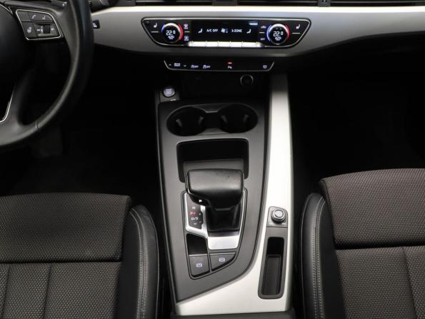Audi A4 V (B9) Рестайлинг с пробегом 2021 года, цена 2 725 000 рублей, 44807 км, седан, Автокод Объявления