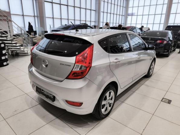 Hyundai Solaris I с пробегом 2014 года, цена 650 000 рублей, 124748 км, хэтчбек, Автокод Объявления