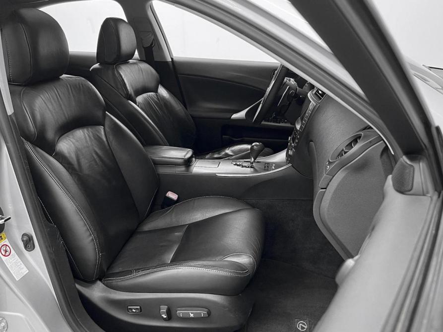Lexus IS II Рестайлинг Ростов-на-Дону  - изображение 8