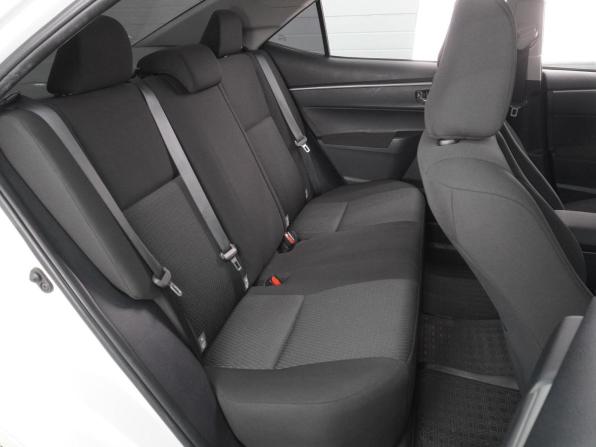 Toyota Corolla XI (E160 E170 E180) с пробегом 2013 года, цена 1 089 000 рублей, 172285 км, седан, Автокод Объявления