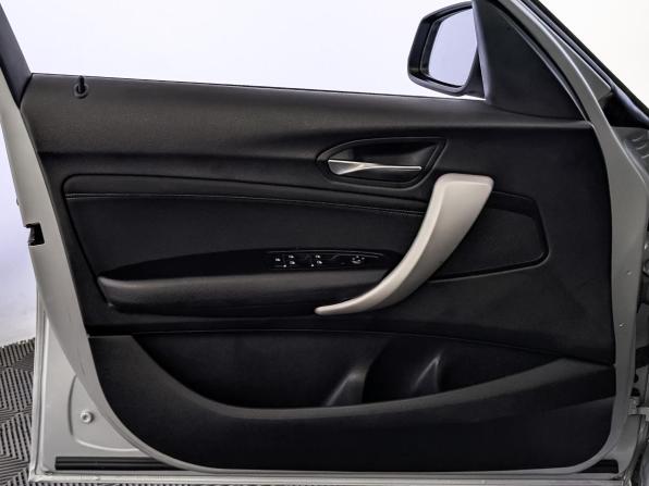 BMW 1 серии II (F20/F21) Рестайлинг 2 с пробегом 2018 года, цена 1 595 000 рублей, 104046 км, хэтчбек, Автокод Объявления