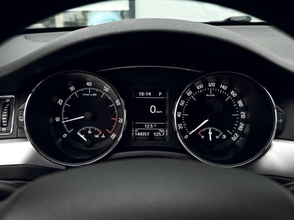 Skoda Superb II Рестайлинг с пробегом 2013 года, цена 1 399 000 рублей, 144357 км, лифтбек, Автокод Объявления