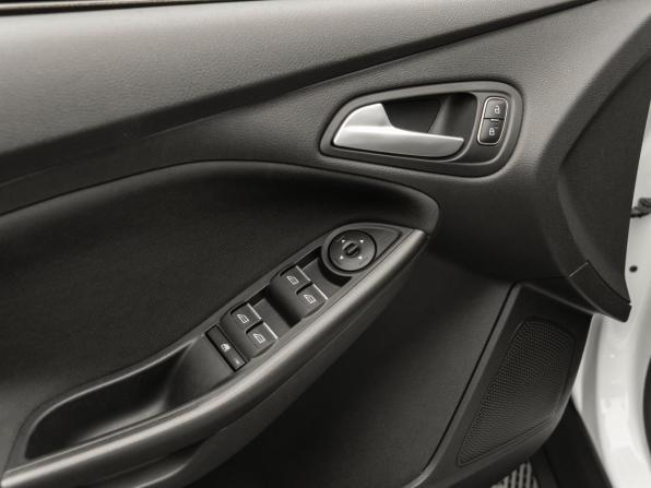 Ford Focus III Рестайлинг с пробегом 2017 года, цена 1 195 000 рублей, 95350 км, седан, Автокод Объявления