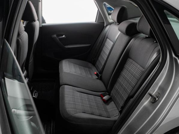 Volkswagen Polo V Рестайлинг с пробегом 2016 года, цена 1 179 000 рублей, 108495 км, седан, Автокод Объявления