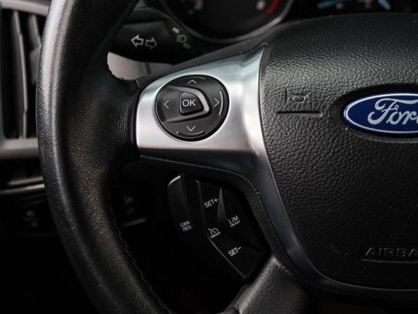 Ford Focus III с пробегом 2013 года, цена 900 000 рублей, 120268 км, хэтчбек, Автокод Объявления