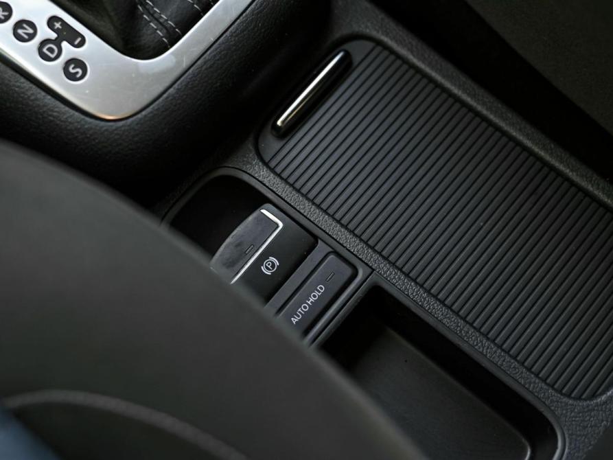 Volkswagen Tiguan I Рестайлинг Санкт-Петербург  - изображение 11