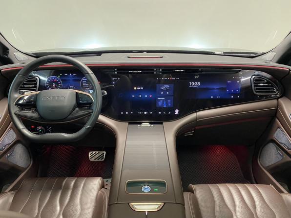 Exeed VX I Рестайлинг с пробегом 2023 года, цена 3 150 000 рублей, 37518 км, внедорожник, Автокод Объявления