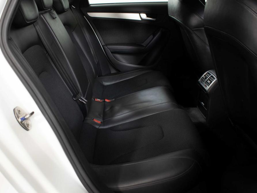 Audi A4 IV (B8) Москва  - изображение 12