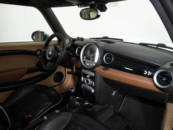 Mini Hatch II (R56) с пробегом 2008 года, цена 1 200 000 рублей, 140000 км, хэтчбек, Автокод Объявления