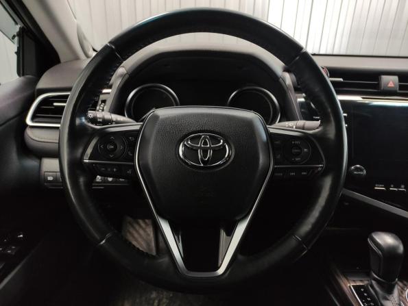 Toyota Camry VIII (XV70) с пробегом 2019 года, цена 2 450 000 рублей, 116015 км, седан, Автокод Объявления