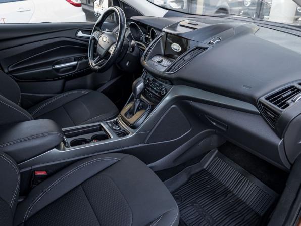 Ford Kuga II Рестайлинг с пробегом 2018 года, цена 1 701 300 рублей, 105664 км, внедорожник, Автокод Объявления