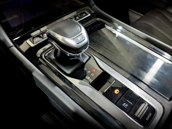 Hongqi H5 II с пробегом 2024 года, цена 3 175 000 рублей, 28347 км, седан, Автокод Объявления
