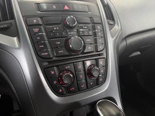 Opel Astra J Рестайлинг с пробегом 2014 года, цена 849 000 рублей, 183000 км, хэтчбек, Автокод Объявления