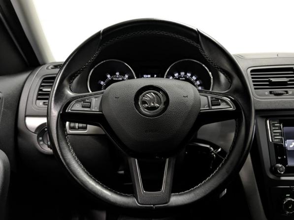Skoda Yeti I Рестайлинг с пробегом 2016 года, цена 1 505 000 рублей, 79000 км, внедорожник, Автокод Объявления