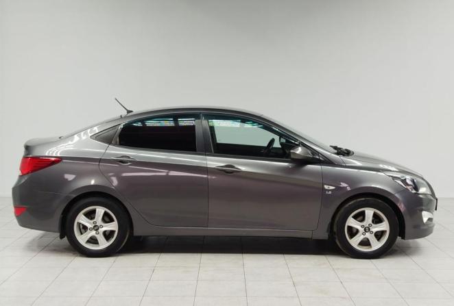 Hyundai Solaris I Рестайлинг с пробегом 2015 года, цена 811 000 рублей, 235785 км, седан, Автокод Объявления
