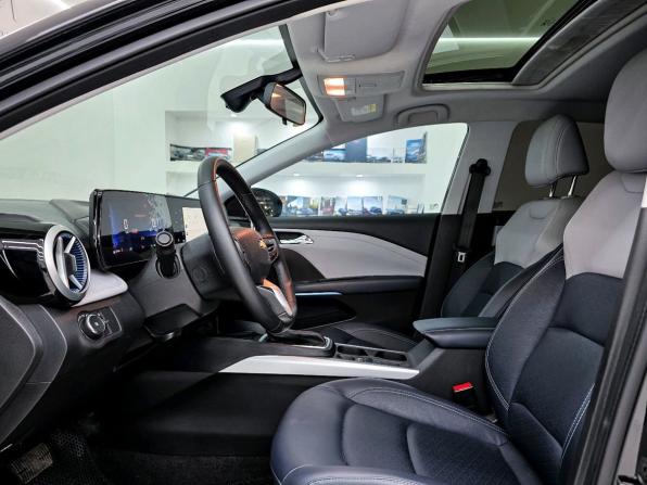 Chevrolet Monza II Рестайлинг с пробегом 2023 года, цена 1 670 000 рублей, 32000 км, седан, Автокод Объявления