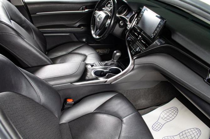 Toyota Camry VIII (XV70) Рестайлинг с пробегом 2021 года, цена 3 609 000 рублей, 71000 км, седан, Автокод Объявления