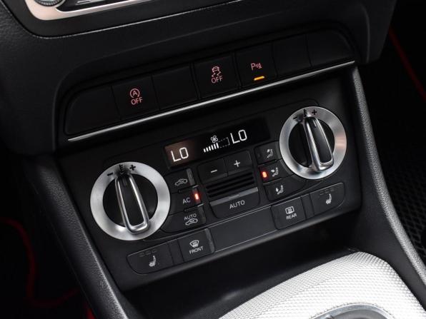 Audi Q3 I (8U) с пробегом 2011 года, цена 1 230 000 рублей, 296940 км, внедорожник, Автокод Объявления