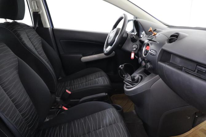 Mazda 2 II (DE) с пробегом 2008 года, цена 449 000 рублей, 220000 км, хэтчбек, Автокод Объявления