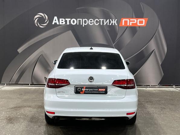 Volkswagen Jetta VI Рестайлинг с пробегом 2018 года, цена 1 160 000 рублей, 159059 км, седан, Автокод Объявления