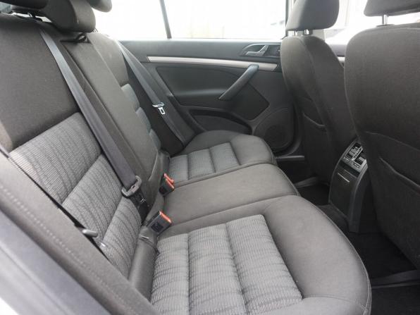 Skoda Octavia II (A5) Рестайлинг с пробегом 2012 года, цена 758 000 рублей, 317636 км, лифтбек, Автокод Объявления