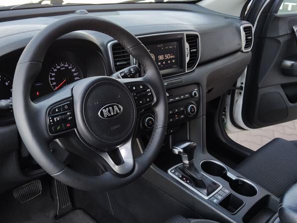 Kia Sportage IV Рестайлинг с пробегом 2018 года, цена 1 749 000 рублей, 178965 км, внедорожник, Автокод Объявления