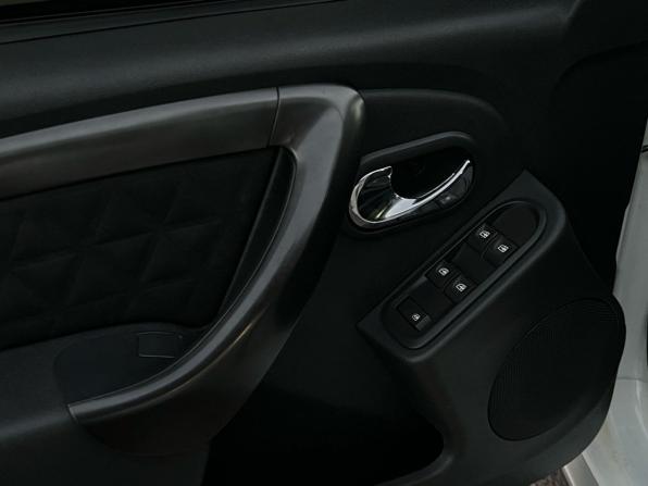 Renault Duster I Рестайлинг с пробегом 2015 года, цена 1 199 000 рублей, 274811 км, внедорожник, Автокод Объявления