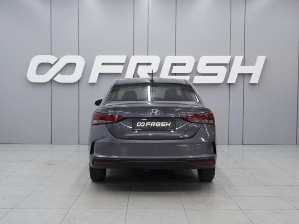Hyundai Solaris II Рестайлинг с пробегом 2021 года, цена 1 799 000 рублей, 20178 км, седан, Автокод Объявления