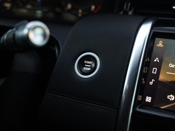 Land Rover Discovery Sport I Рестайлинг с пробегом 2021 года, цена 3 399 777 рублей, 81458 км, внедорожник, Автокод Объявления
