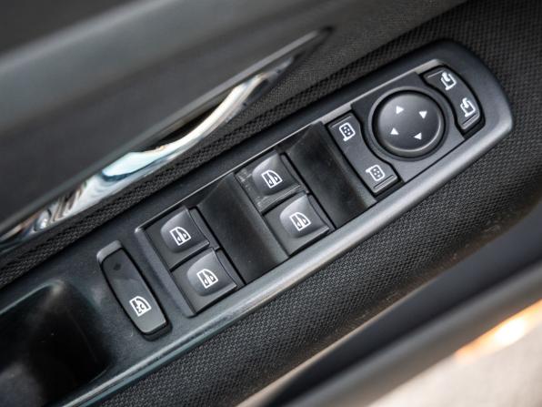 Renault Fluence I Рестайлинг с пробегом 2013 года, цена 798 000 рублей, 201542 км, седан, Автокод Объявления