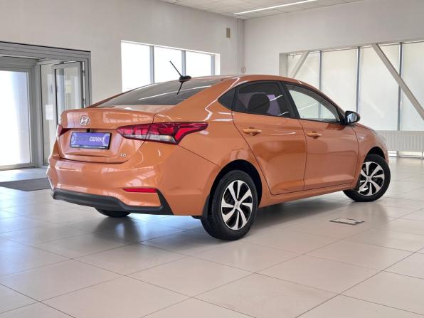 Hyundai Solaris II с пробегом 2018 года, цена 1 310 000 рублей, 153434 км, седан, Автокод Объявления