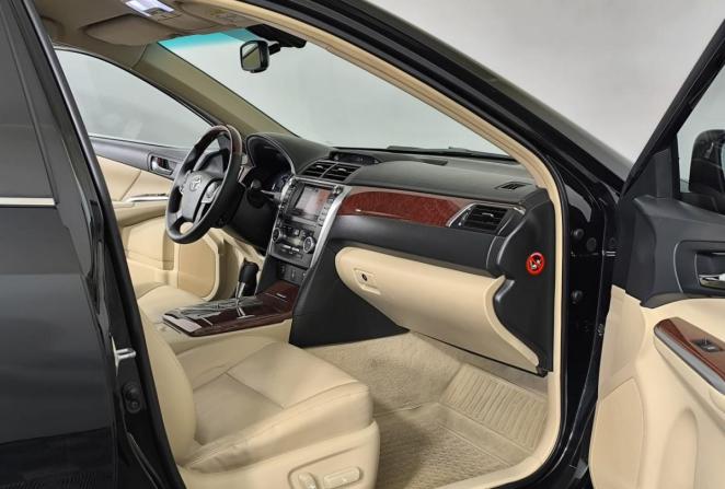 Toyota Camry VII (XV50) с пробегом 2013 года, цена 1 950 000 рублей, 188471 км, седан, Автокод Объявления