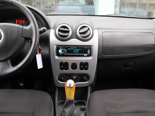 Renault Sandero I с пробегом 2013 года, цена 650 000 рублей, 158399 км, хэтчбек, Автокод Объявления