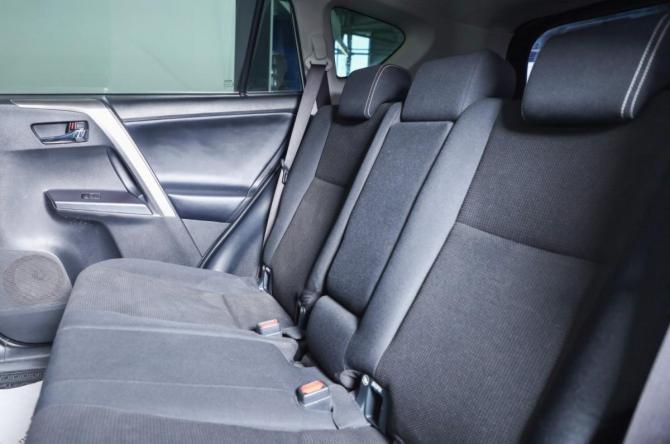 Toyota RAV4 IV (XA40) с пробегом 2018 года, цена 2 449 000 рублей, 6846 км, внедорожник, Автокод Объявления
