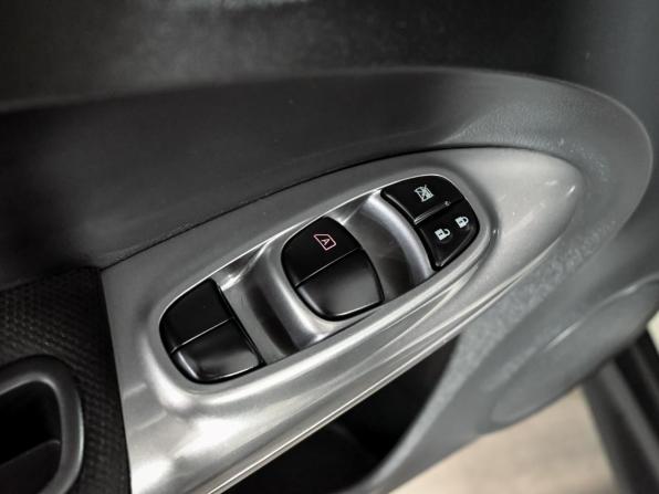 Nissan Juke I Рестайлинг с пробегом 2015 года, цена 1 630 000 рублей, 15660 км, внедорожник, Автокод Объявления