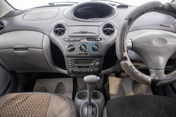 Toyota Vitz I (P10) с пробегом 2000 года, цена 389 000 рублей, 259000 км, хэтчбек, Автокод Объявления