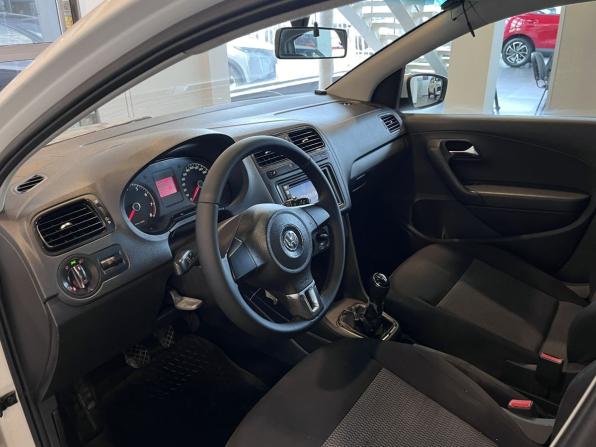 Volkswagen Polo V с пробегом 2012 года, цена 410 000 рублей, 184277 км, седан, Автокод Объявления