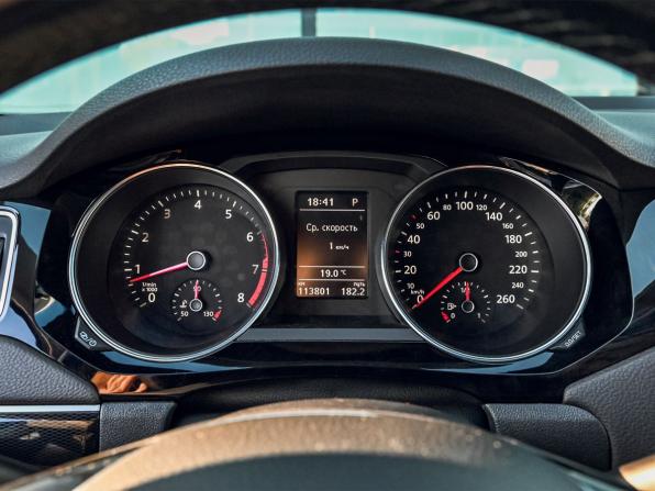 Volkswagen Jetta VI с пробегом 2014 года, цена 1 065 000 рублей, 164936 км, седан, Автокод Объявления