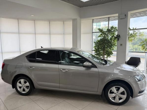 Skoda Octavia III (A7) Рестайлинг с пробегом 2019 года, цена 1 999 000 рублей, 43494 км, лифтбек, Автокод Объявления