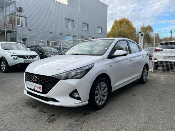Hyundai Solaris II Рестайлинг с пробегом 2022 года, цена 1 630 490 рублей, 77000 км, седан, Автокод Объявления