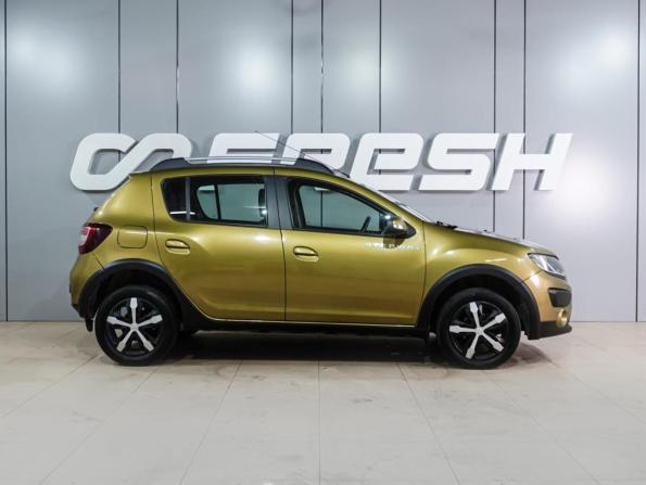 Renault Sandero II с пробегом 2016 года, цена 1 134 000 рублей, 73343 км, хэтчбек, Автокод Объявления