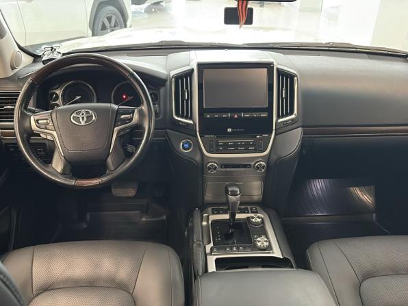 Toyota Land Cruiser 200 Series Рестайлинг 2 с пробегом 2018 года, цена 6 980 000 рублей, 219281 км, внедорожник, Автокод Объявления