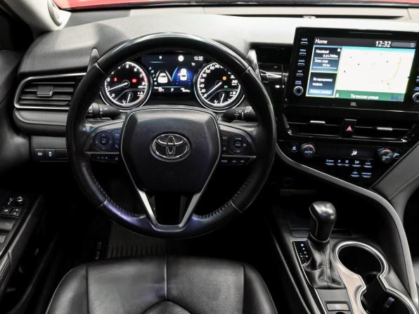 Toyota Camry VIII (XV70) Рестайлинг с пробегом 2021 года, цена 3 690 000 рублей, 56973 км, седан, Автокод Объявления