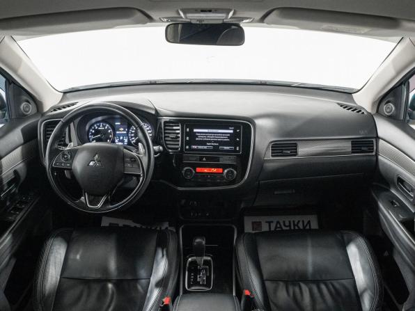 Mitsubishi Outlander III Рестайлинг 3 с пробегом 2019 года, цена 2 500 000 рублей, 131705 км, внедорожник, Автокод Объявления