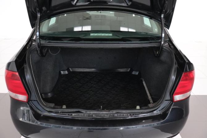 Volkswagen Polo V с пробегом 2013 года, цена 492 000 рублей, 296321 км, седан, Автокод Объявления