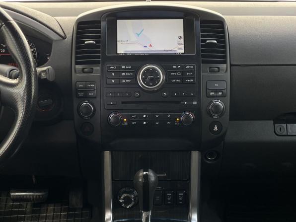 Nissan Pathfinder III Рестайлинг с пробегом 2011 года, цена 1 750 000 рублей, 132712 км, внедорожник, Автокод Объявления
